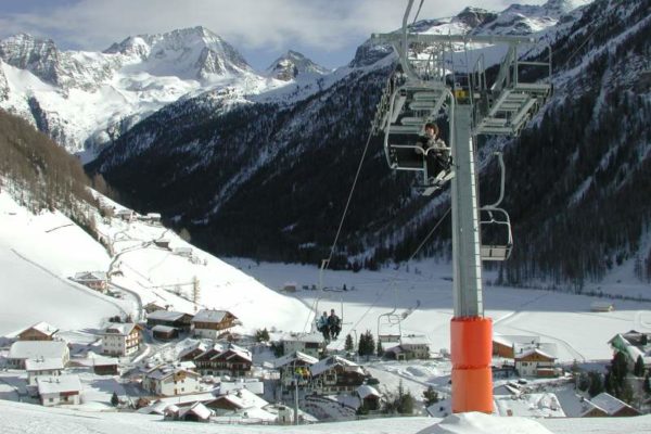 Lift-und-Piste-Rein-in-Taufers
